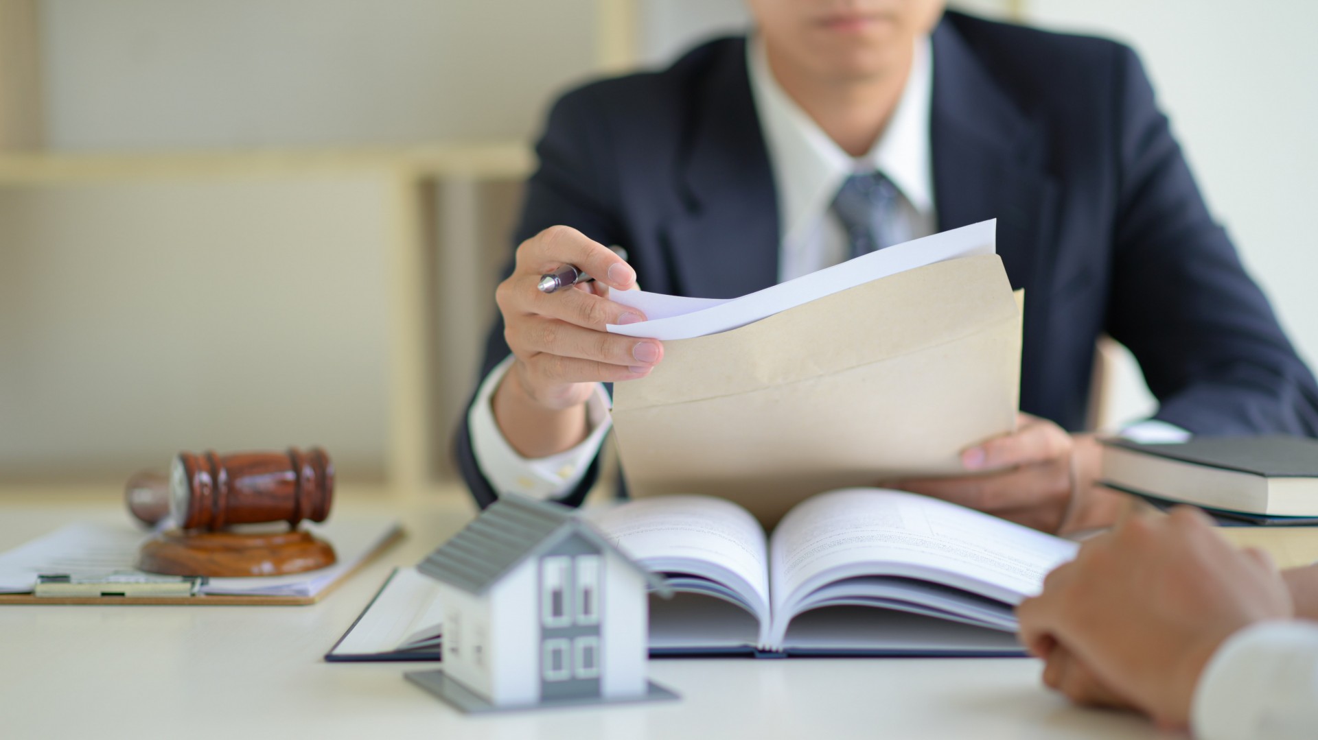 Do You Need a Lawyer to Buy a House