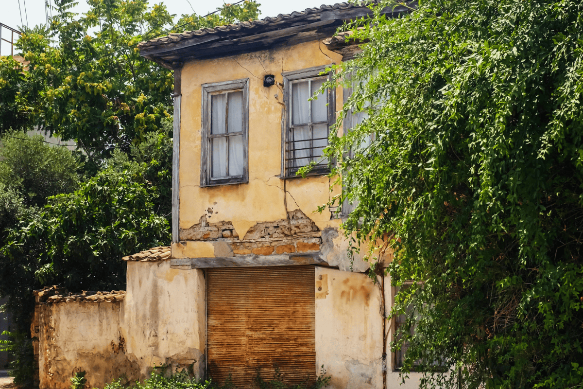 How to Sell a Teardown Property